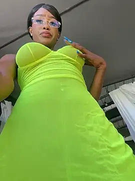 CocoaLuxeXXX live