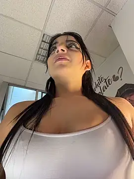 ArieliciousXXX live