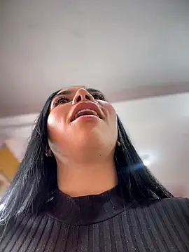 Naatalia live
