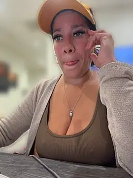 Bigbuttbrooklynn live