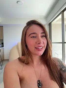 lanataylor_7 live