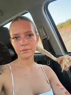 AnnaCherie live