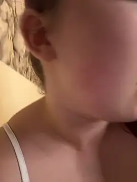 LittleChaosQueen live