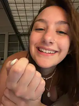 Violet_Velvet live