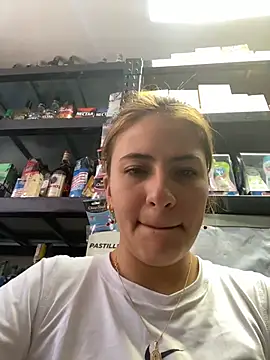 Andrea_19blonde live