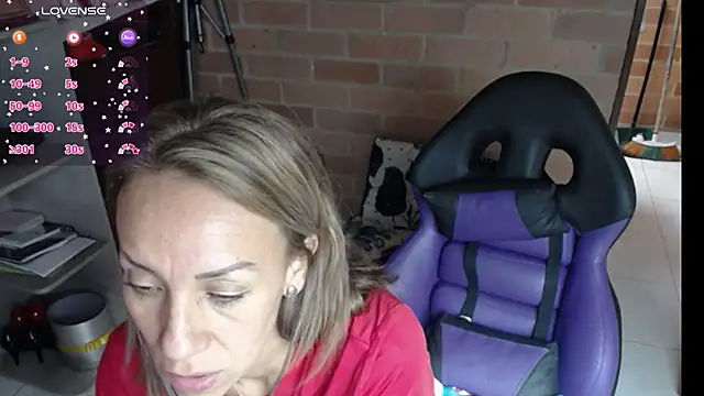 cristin_doll_ live