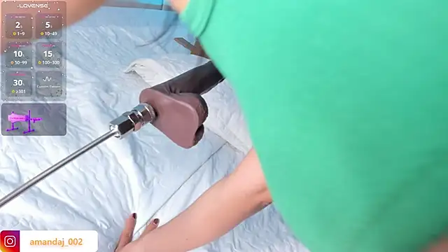 amandaaJones_ live