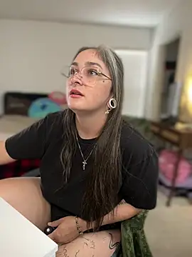 Alix_Valentine live