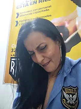 ALEJANDRA__28 live