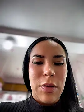 Naatalia live