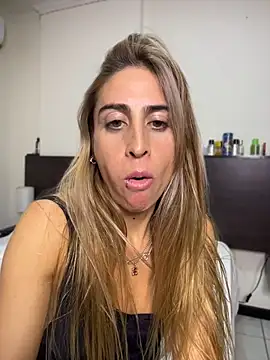 NicoleWilder live