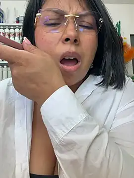 ISABELLA__LUNA live