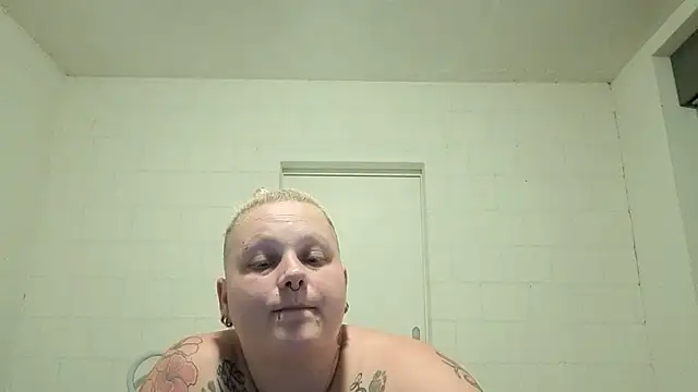 Lady_Peggi live
