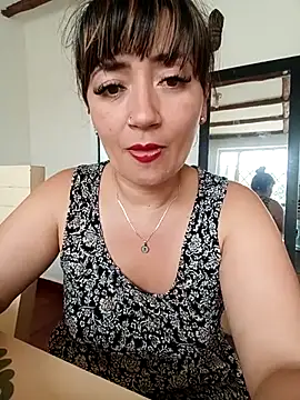 tata_sanz_ profile