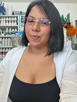 ISABELLA__LUNA live