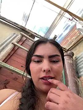 Maddy_Rouse_ live