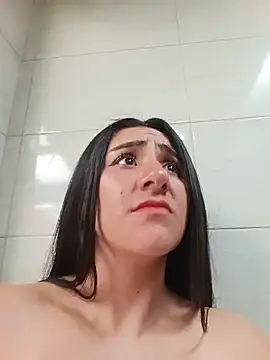 CAROLINE__07 live
