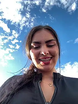 Maddy_Rouse_ live