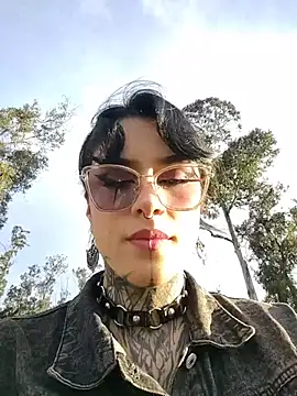 taaylor33 live