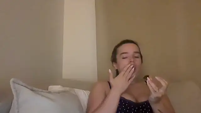 maisiesmithx live