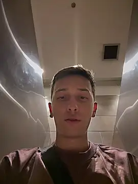 Thiago_Jones1 live