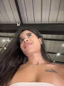 EmmaExoticaXXX live