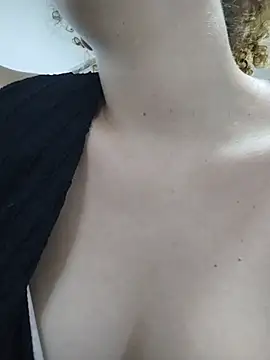 RoouseSiren live