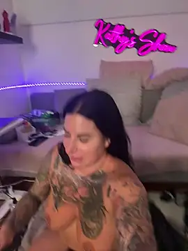 InKed-Kathy live