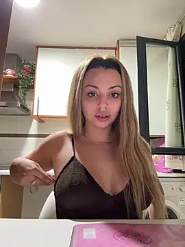 Noeliagglow live