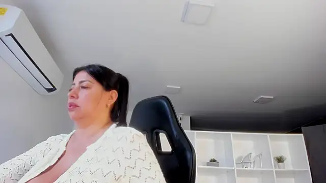 natural_bigboobs live
