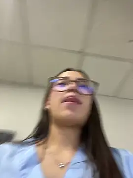 Sweet_Milaa1 live