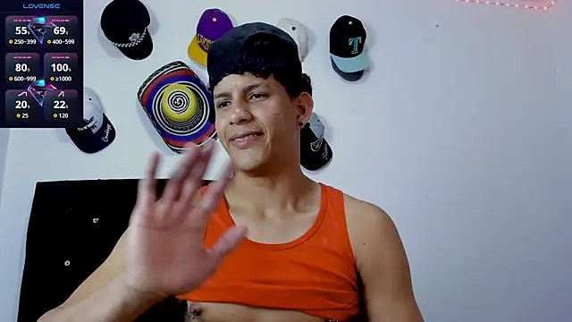 theo_bigcock_ live