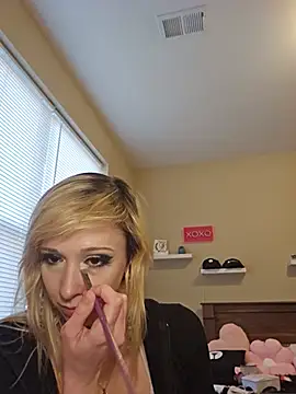AmethystFoxx live
