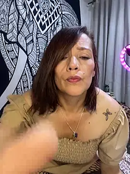 Boonny_Boo- live