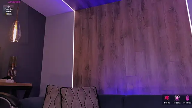 HannaConnor_ live