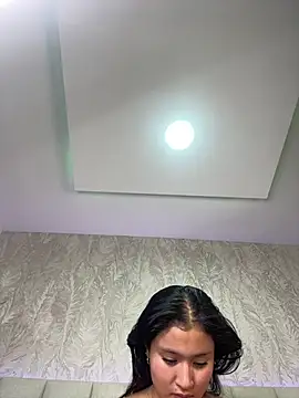 amara_huxly live
