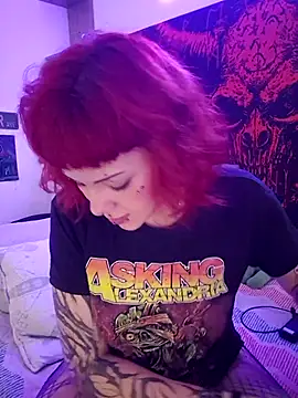 Sarah-Stoner live