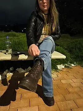 VALELUXX live