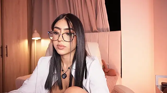 Sara_albrecht live