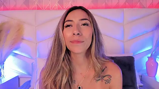 Lizzi_Hotman_ live
