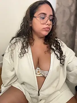 CurlyGirl_1 live