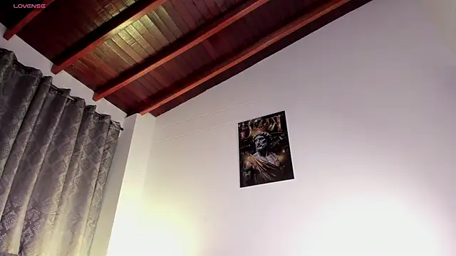 Nina_Fuentes live