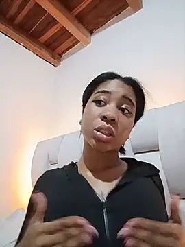 Zaira_Rose_ live