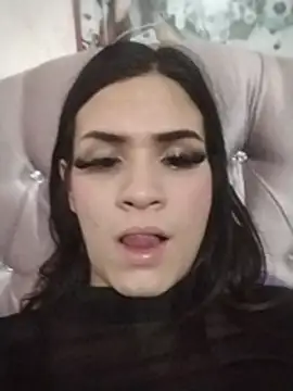 Juliette_Doll_ live