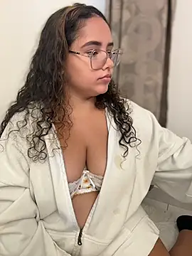 CurlyGirl_1 live