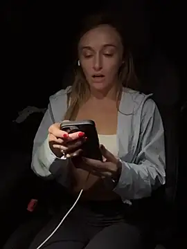 lunagirl13 live