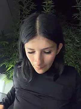 Mia_Alanna live