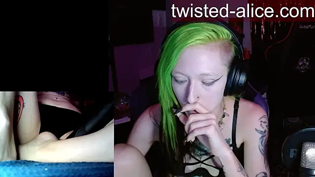 Twisted_Alice live
