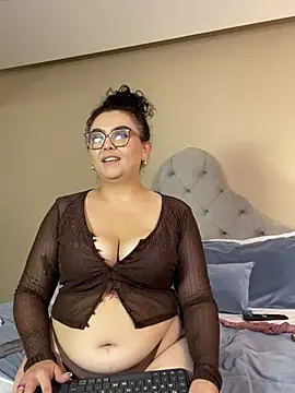 AlmaraRouge live