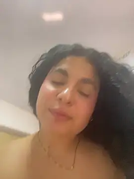 Yassy_11 live